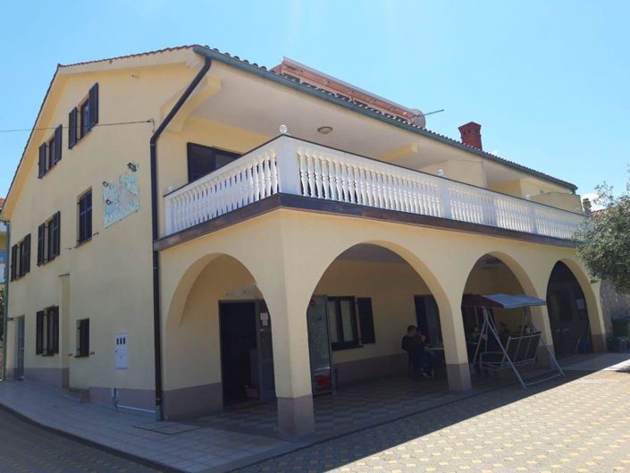 Image No.4-18 Bed Property for sale