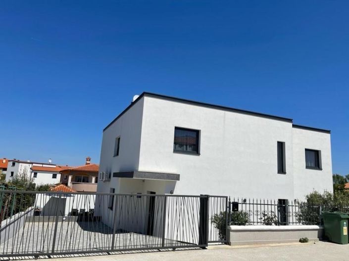 Image No.3-Propriété de 5 chambres à vendre à Croatie