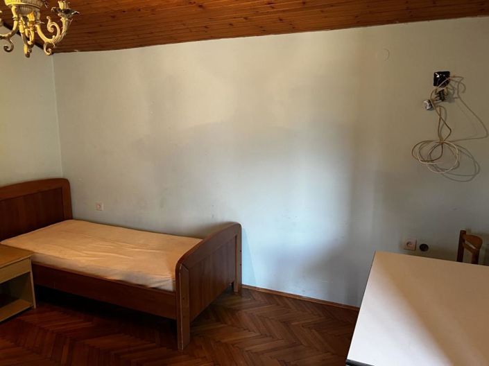 Image No.14-13 Bed Property for sale