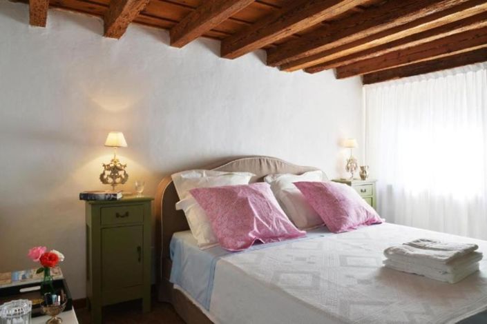 Image No.11-Propriété de 13 chambres à vendre à Višnjan