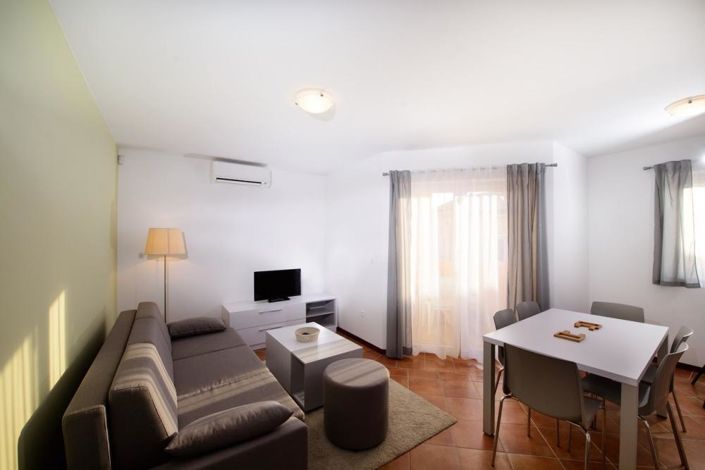 Image No.9-4 Bed Property for sale