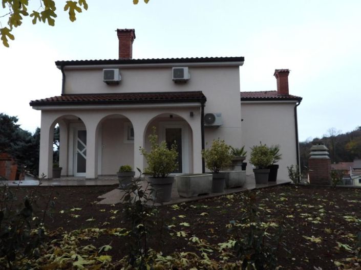 Image No.9-4 Bed Property for sale