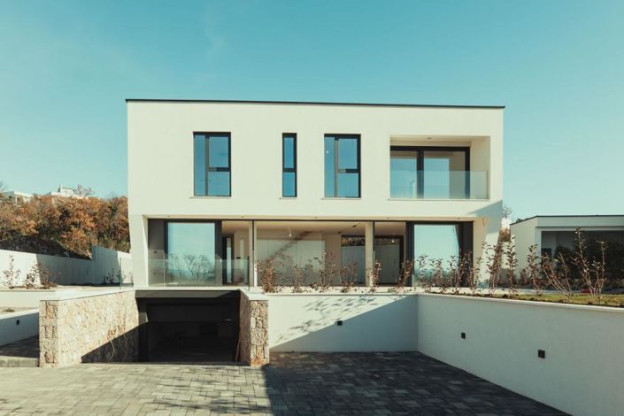 Image No.5-4 Bed Property for sale
