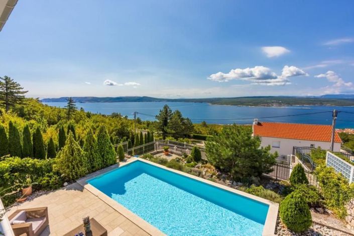 Image No.3-5 Bed Property for sale