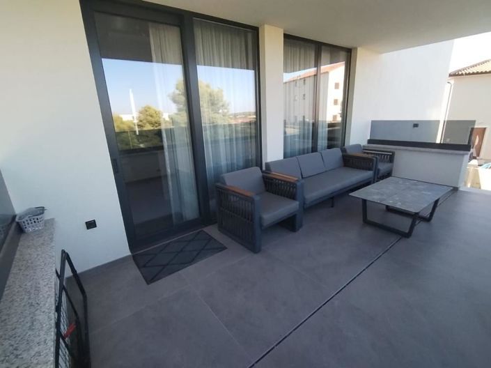 Image No.14-4 Bed Property for sale