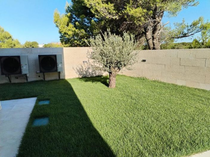 Image No.7-4 Bed Property for sale