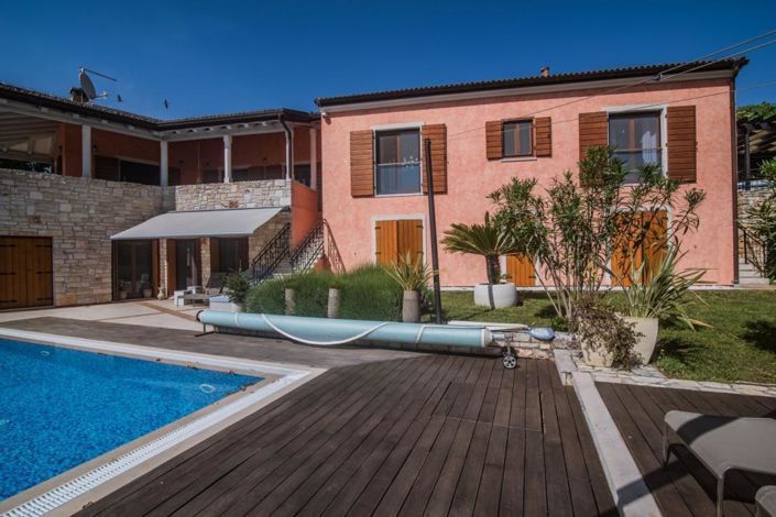 Image No.6-5 Bed Property for sale