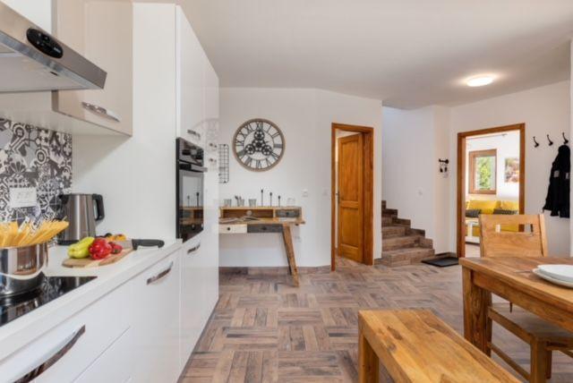 Image No.21-3 Bed Property for sale
