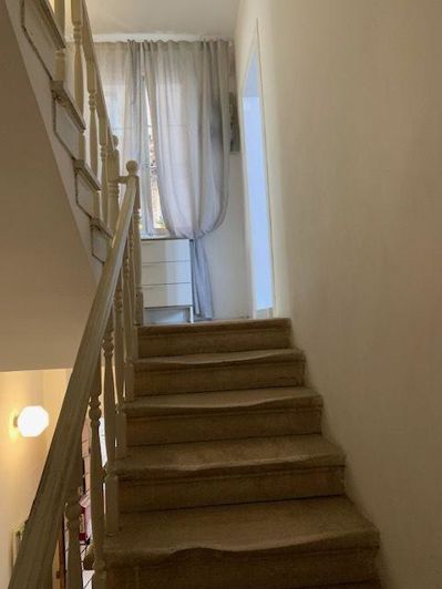 Image No.8-5 Bed Property for sale