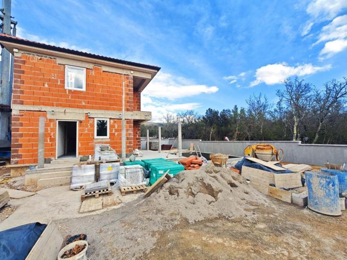 Image No.2-2 Bed Property for sale