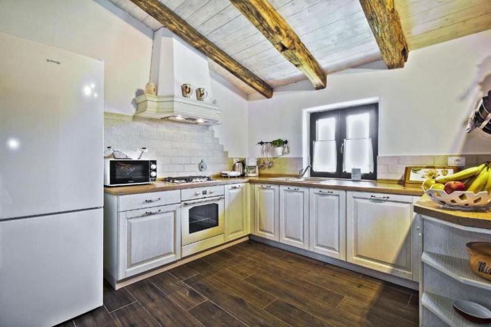 Image No.6-4 Bed Property for sale