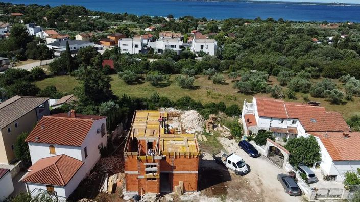 Image No.23-4 Bed Property for sale