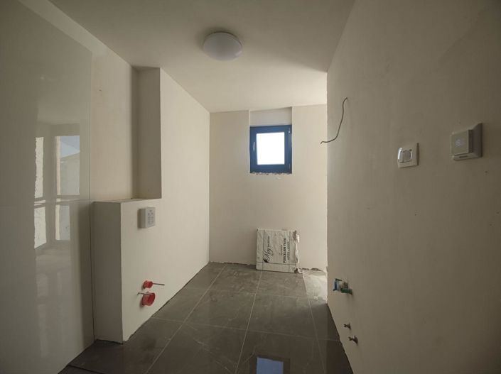 Image No.11-3 Bed Property for sale