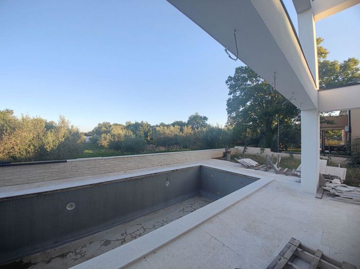 Image No.5-3 Bed Property for sale