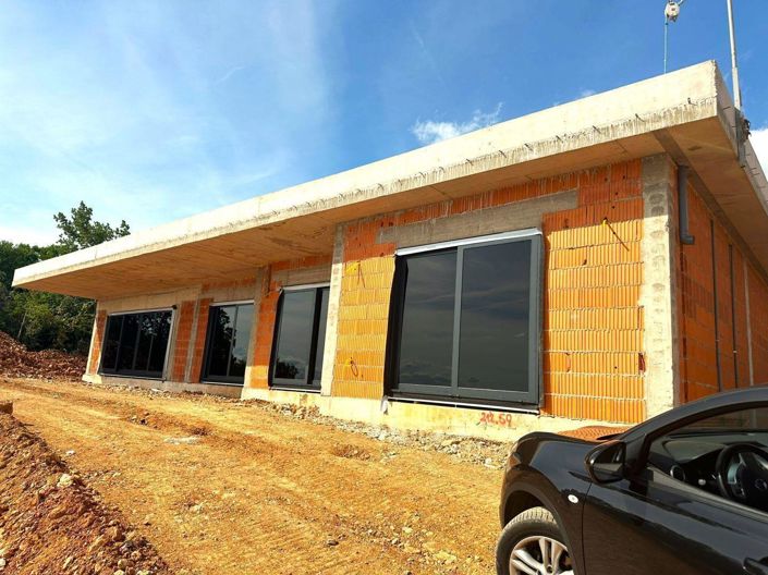 Image No.2-3 Bed Property for sale