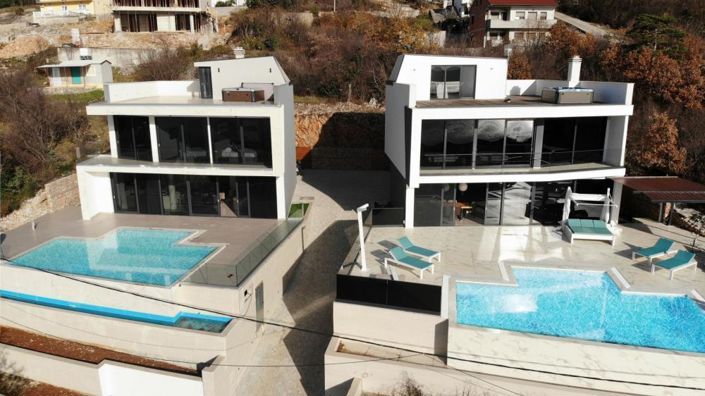 Image No.5-4 Bed Property for sale