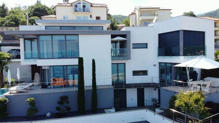 Image No.14-4 Bed Property for sale