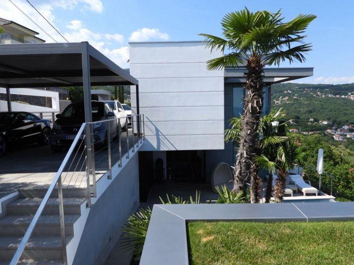 Image No.19-4 Bed Property for sale