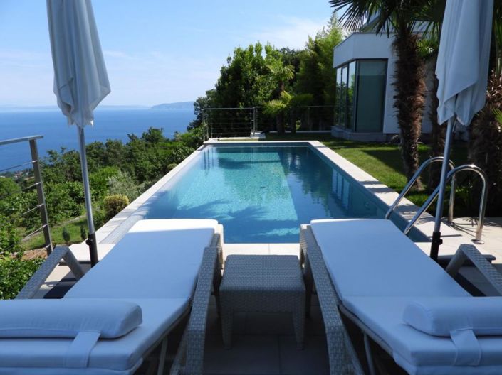 Image No.24-4 Bed Property for sale