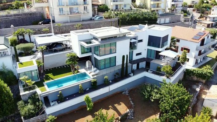 Image No.5-4 Bed Property for sale