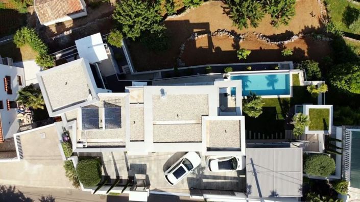Image No.9-4 Bed Property for sale