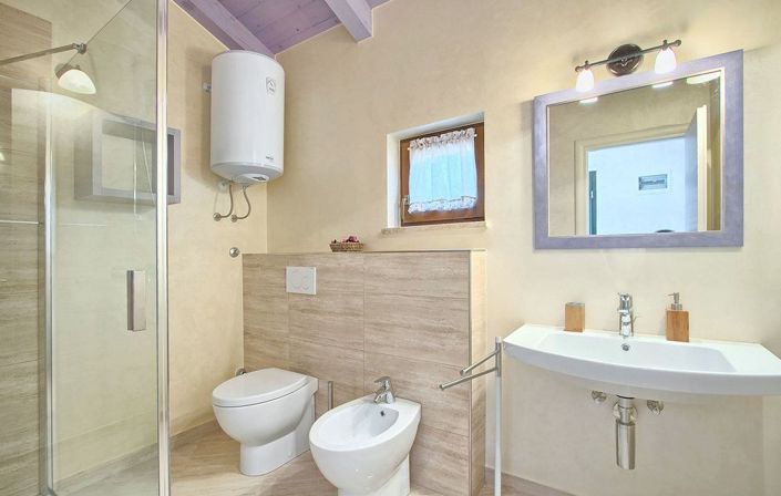 Image No.18-5 Bed Property for sale