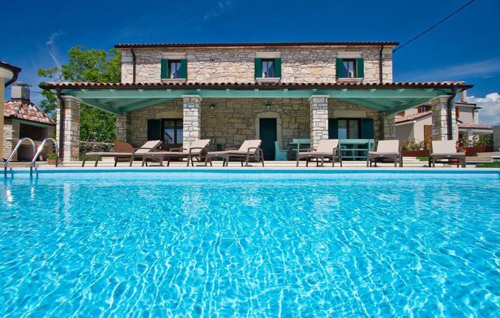 Image No.3-5 Bed Property for sale