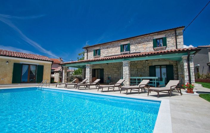 Image No.4-5 Bed Property for sale