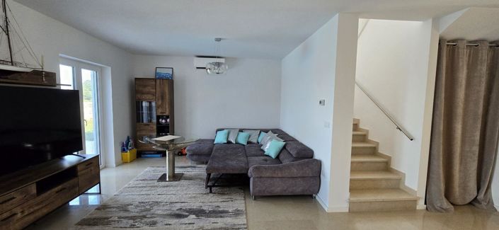 Image No.20-Propriété de 4 chambres à vendre à Rovinj