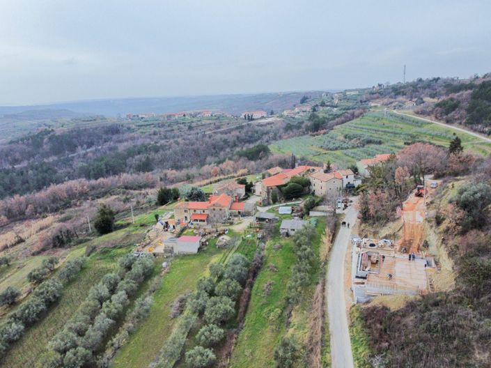Image No.3-4 Bed Property for sale