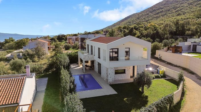 Image No.4-3 Bed Property for sale