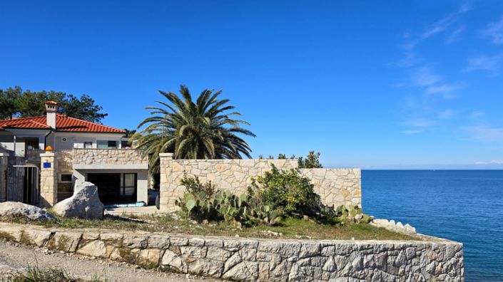 Image No.6-4 Bed Property for sale