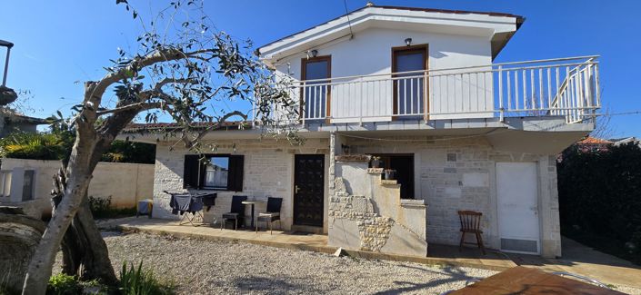 Image No.6-Propriété de 4 chambres à vendre à Umag