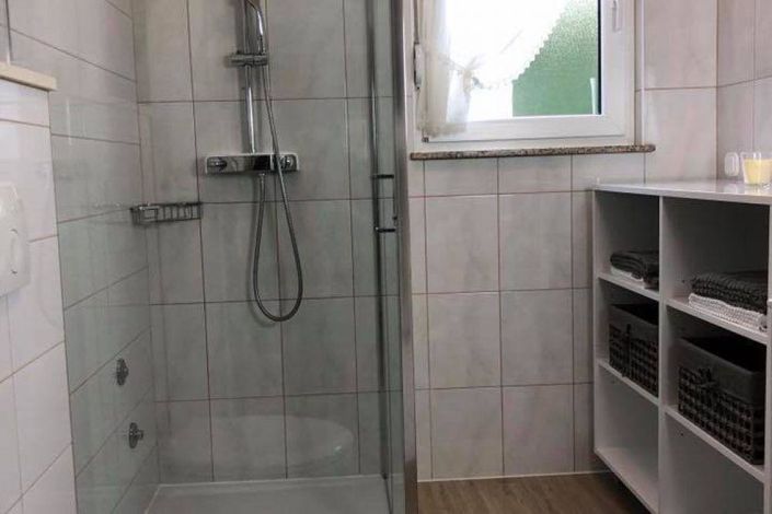 Image No.22-12 Bed Property for sale