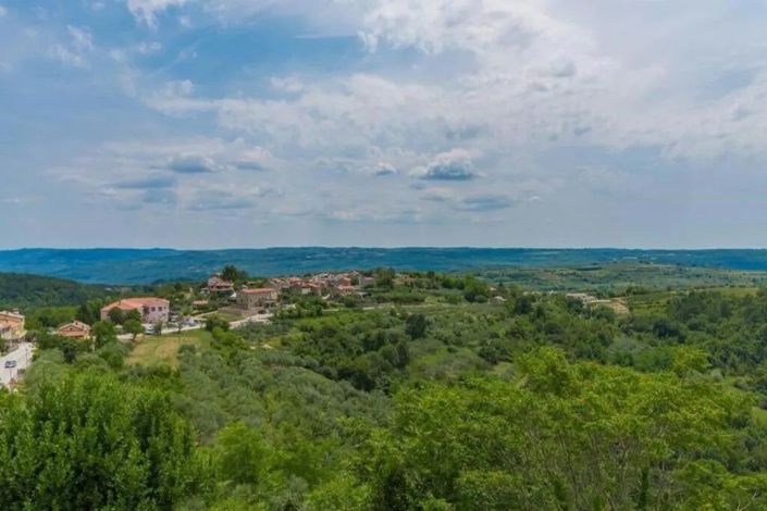 Image No.7-4 Bed Property for sale