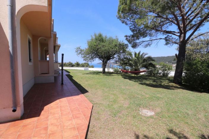 Image No.3-5 Bed Property for sale