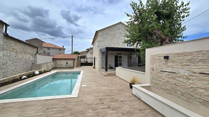 Image No.2-Propriété de 3 chambres à vendre à Višnjan