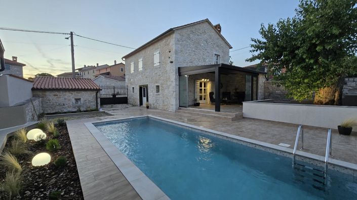 Image No.5-Propriété de 3 chambres à vendre à Višnjan
