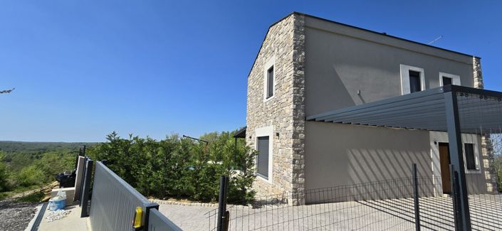 Image No.7-2 Bed Property for sale