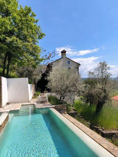 Image No.6-6 Bed Property for sale