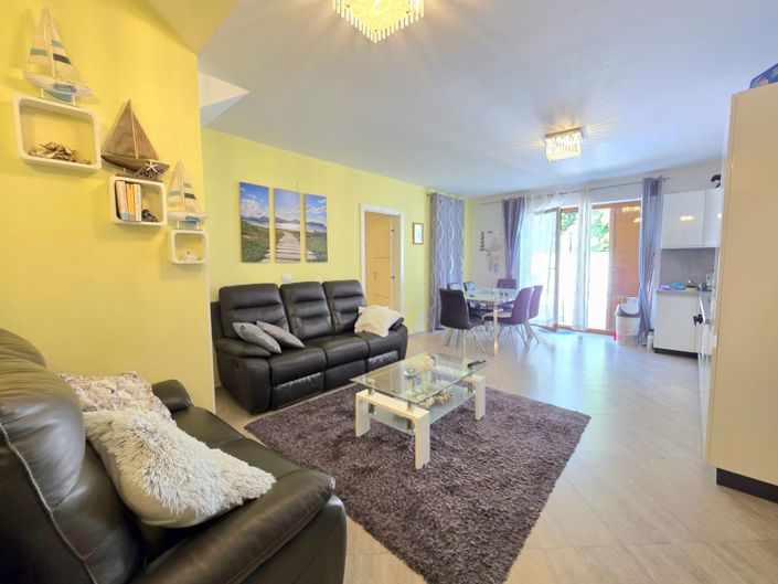 Image No.5-4 Bed Property for sale