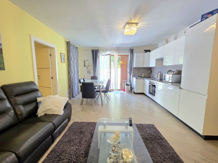 Image No.6-4 Bed Property for sale