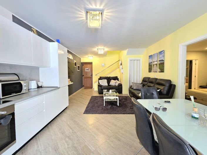 Image No.8-4 Bed Property for sale