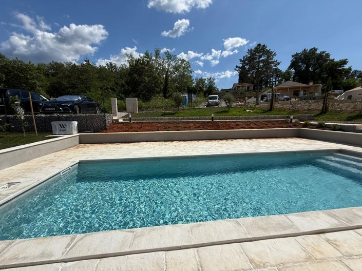 Image No.5-2 Bed Property for sale