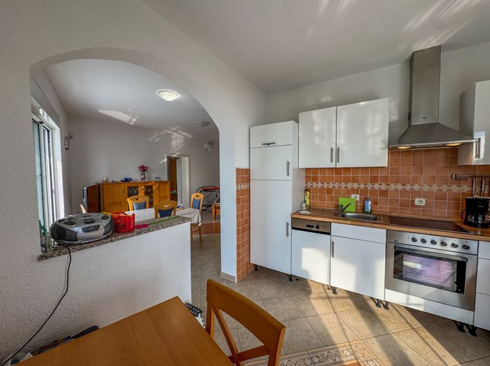 Image No.10-4 Bed Property for sale