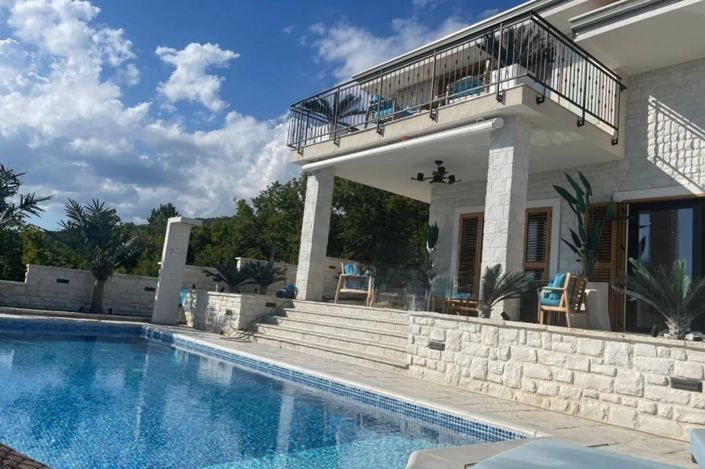 Image No.4-5 Bed Property for sale