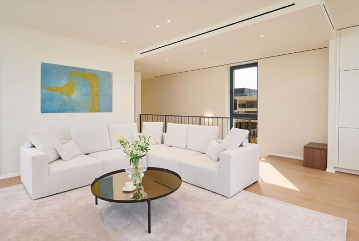 Image No.22-2 Bed Property for sale
