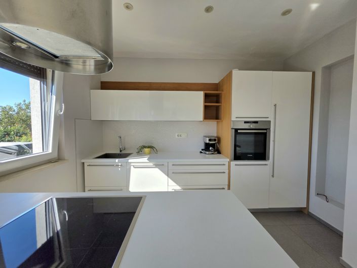Image No.21-4 Bed Property for sale