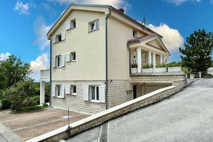 Image No.5-4 Bed Property for sale