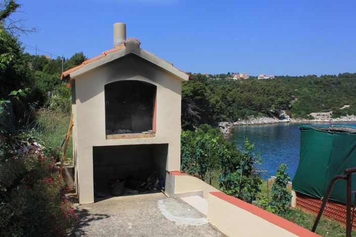 Image No.5-8 Bed Property for sale